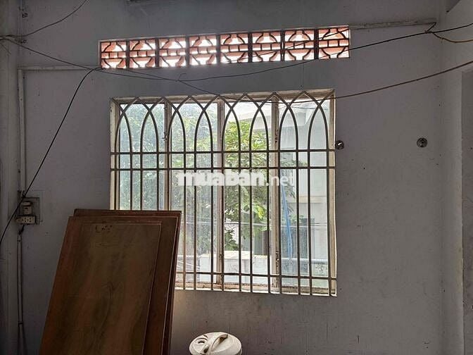 HÀNG HIẾM! Bán nhà 27m2, HẺM XE TẢI TẬN CỬA, trung tâm Q10.