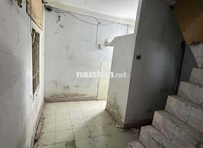 HÀNG HIẾM! Bán nhà 27m2, HẺM XE TẢI TẬN CỬA, trung tâm Q10.