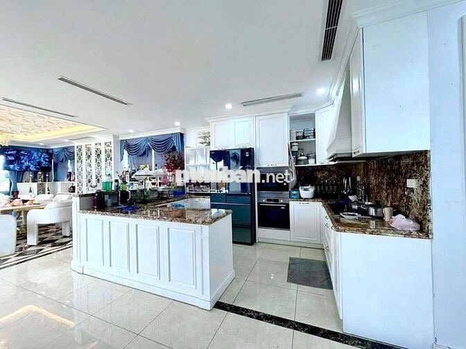 BÁN NHANH TOÀ NHÀ KHU NGHĨA TÂN HOÀNG Q VIỆT, MẶT PHỐ Ô TÔ, KD ĐỈNH