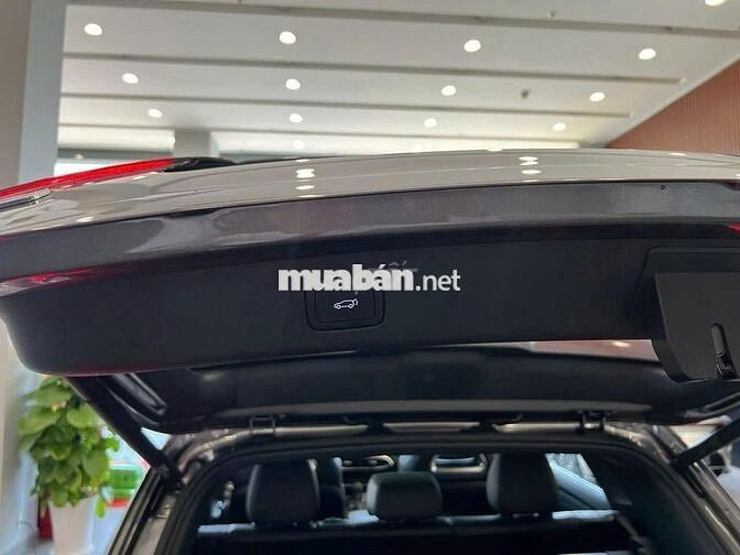 MG HS - SUV 5 chỗ hạng C lăn bánh 6xx