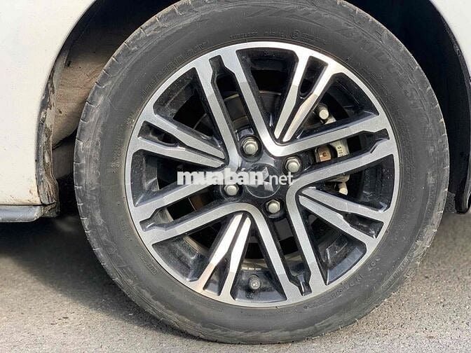 Mitsu Attrage 2024 1.2 Cvt đi 4 vạn cực đẹp