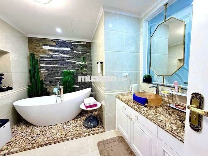 BÁN NHANH TOÀ NHÀ KHU NGHĨA TÂN HOÀNG Q VIỆT, MẶT PHỐ Ô TÔ, KD ĐỈNH