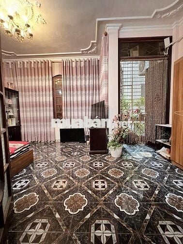 Bán nhà Kim Ngưu, ô tô tránh, ngõ thông, nhà 59m² nội thất cao cấp