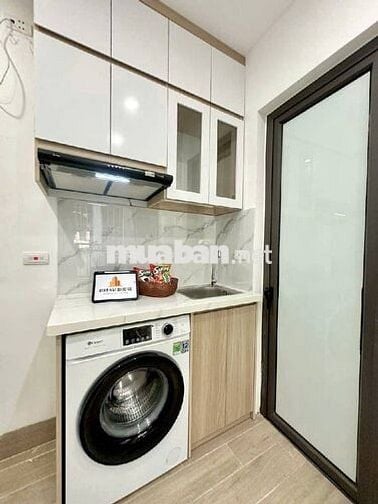 PHỐ HOA BẰNG - XÂY MỚI THANG MÁY - 10 PHÒNG THUÊ - GPXD PHÒNG CHÁY ĐỦ