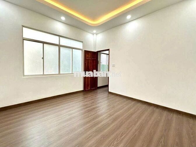 NHÀ TT QUẬN 10–NGANG 12.1M•HẺM XE HƠI•CÁCH MẶT TIỀN CHỈ VÀI BƯỚC