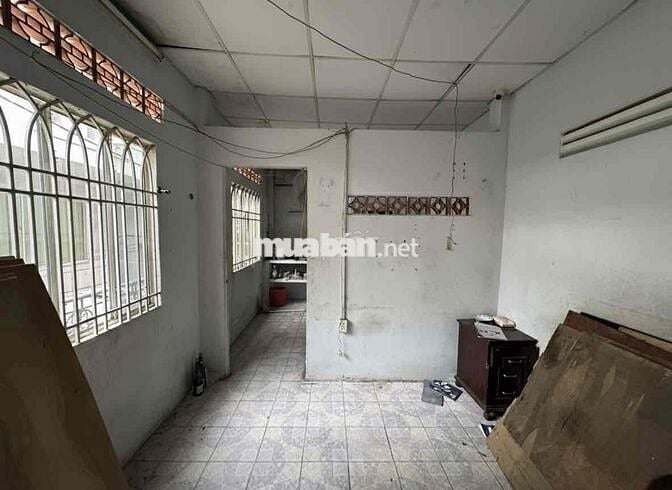 HÀNG HIẾM! Bán nhà 27m2, HẺM XE TẢI TẬN CỬA, trung tâm Q10.