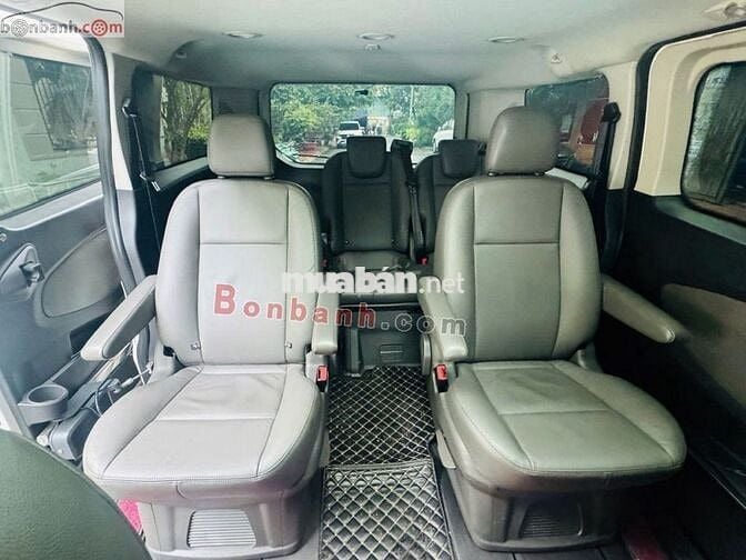 Ford Tourneo Titanium 2.0 AT 2019 - 660 Triệu