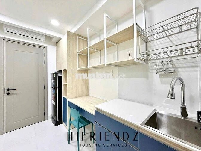 STUIDO FULL NỘI THẤT CÓ CỬA SỔ TRỜI NGAY GẦN NHÀ THỜ PHAOLO