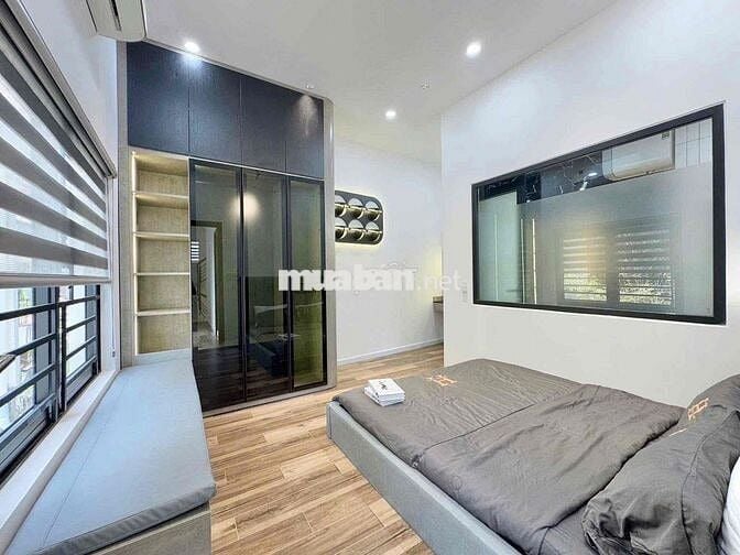 nhà 3 tầng 3 mê kiệt 3m Hoàng hoa thám nhà xây kiên cố