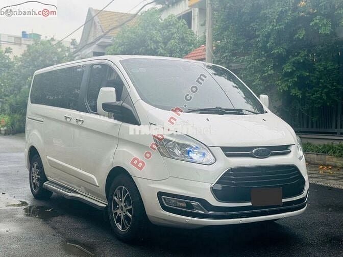 Ford Tourneo Titanium 2.0 AT 2019 - 660 Triệu