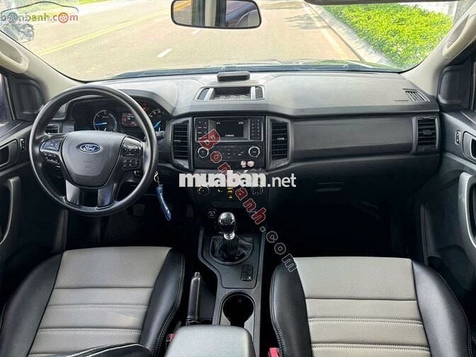 Ford Ranger XLS 2.2L 4x2 MT 2019 - 469 Triệu