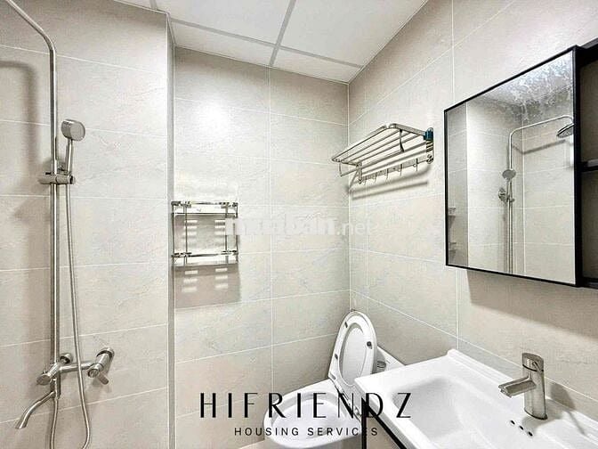 STUIDO FULL NỘI THẤT CÓ CỬA SỔ TRỜI NGAY GẦN NHÀ THỜ PHAOLO