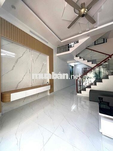 Chính chủ cho Thuê nhà 3Tầng Ngõ 560 / số nhà 32/ Diện tích 40 m2 mặt