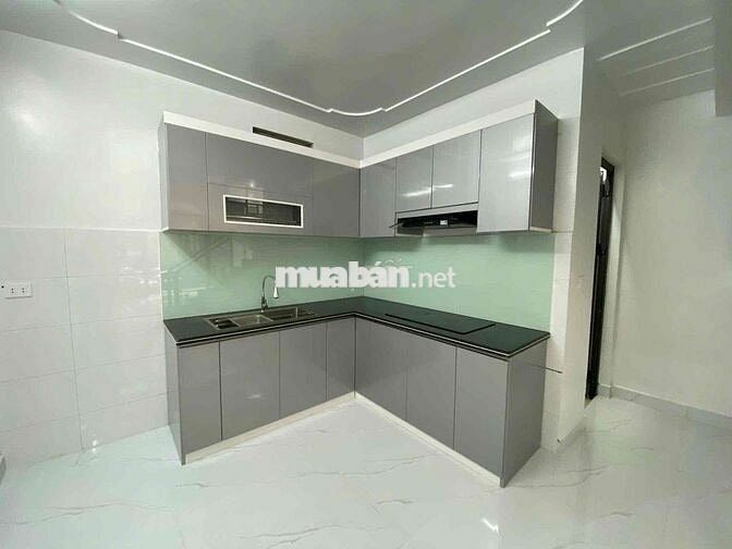 Chính chủ cho Thuê nhà 3Tầng Ngõ 560 / số nhà 32/ Diện tích 40 m2 mặt