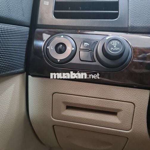 CHEVROLET CAPTIVA LT 2.4, MÁY SỐ NGON, THẮNG ĐĨA.