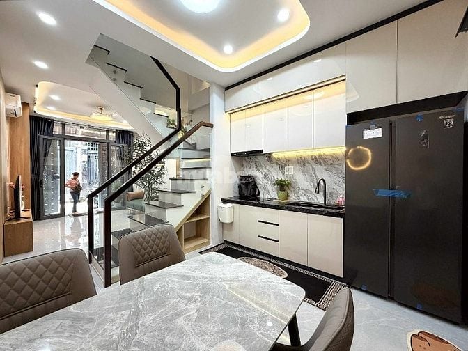 Cần bán nhà còn mới Vũ Huy Tấn,P1,Bình Thạnh sổ hồng riêng giá 2tỷ550 