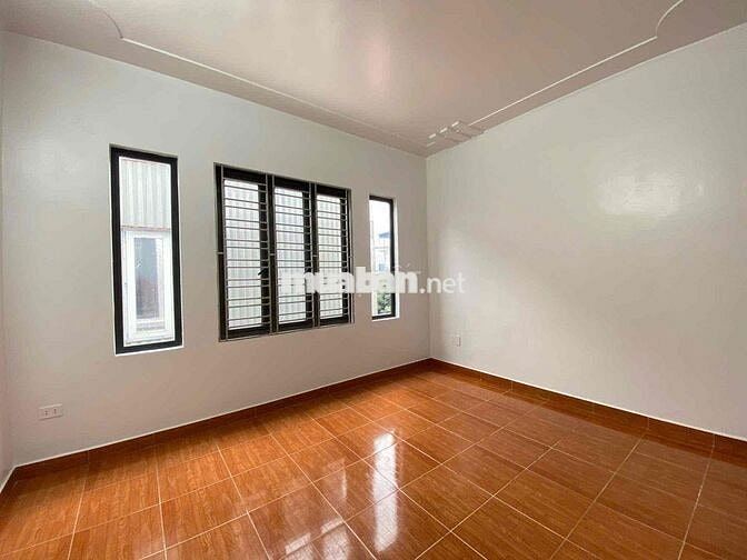 Chính chủ cho Thuê nhà 3Tầng Ngõ 560 / số nhà 32/ Diện tích 40 m2 mặt