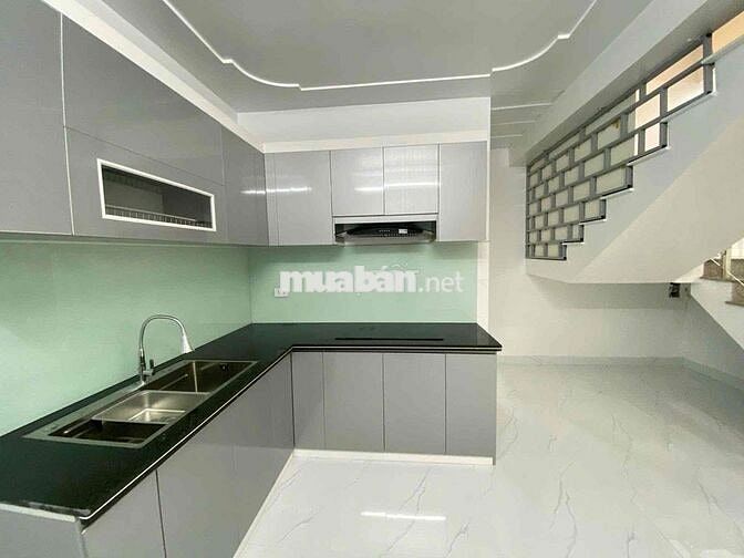 Chính chủ cho Thuê nhà 3Tầng Ngõ 560 / số nhà 32/ Diện tích 40 m2 mặt