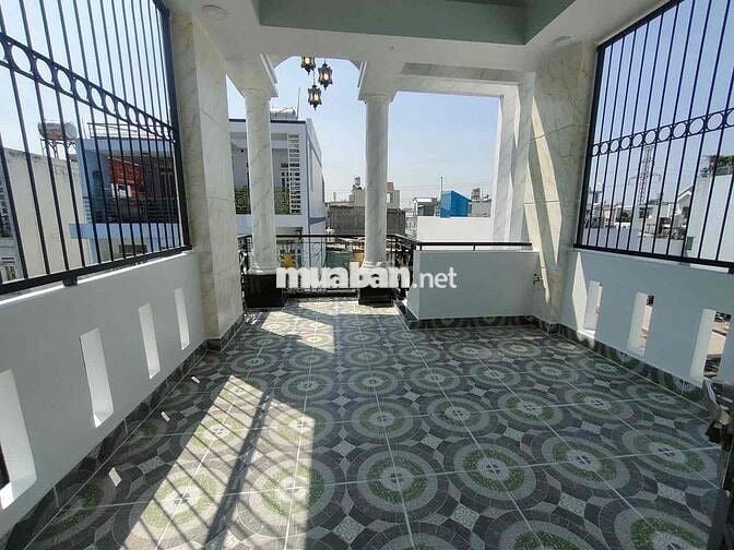 đs 6 . bhh A . 70m2 4 tầng. hẻm xe hơi . 7 ty nhỉnh . shr