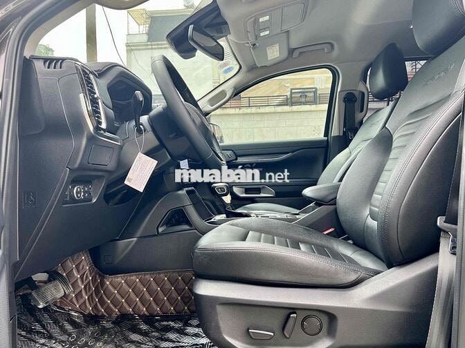 EVEREST 2.0 SPORT 2023 LƯỚT 25.000KM NHƯ XE MỚI