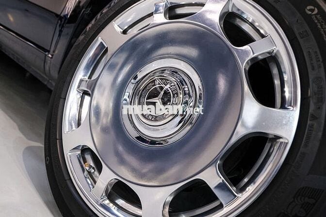 Mercedes Benz V250 Luxury 2023 - 5399 km