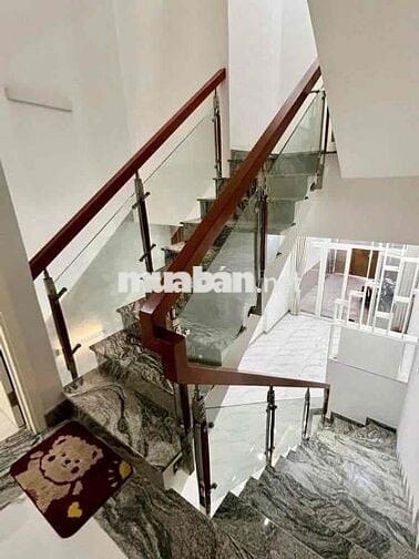 CHO THUÊ NHÀ MẶT TIỀN NGUYỄN VĂN ĐẬU - 460M2 - 5PN 4WC - LÀM VP, SPA