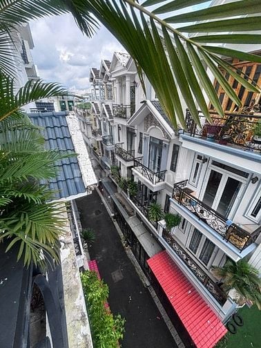 🌹 Nhà hẻm rộng 452 Thống Nhất p16, 5,5x11m, 4 Lầu, 5 pn, sổ hồng 