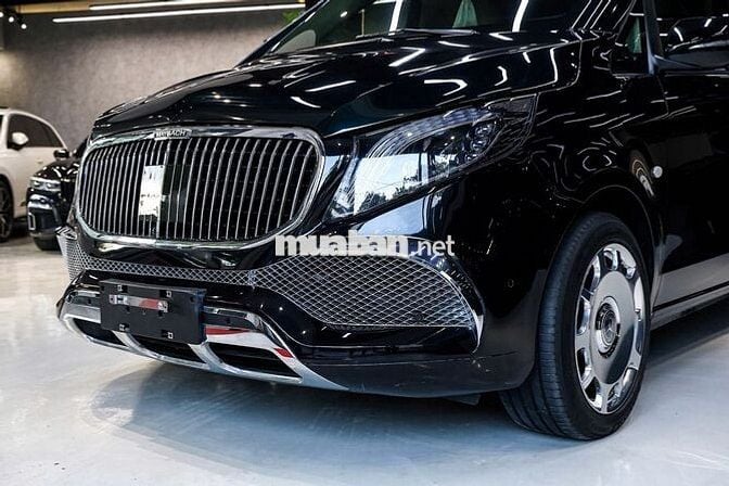 Mercedes Benz V250 Luxury 2023 - 5399 km