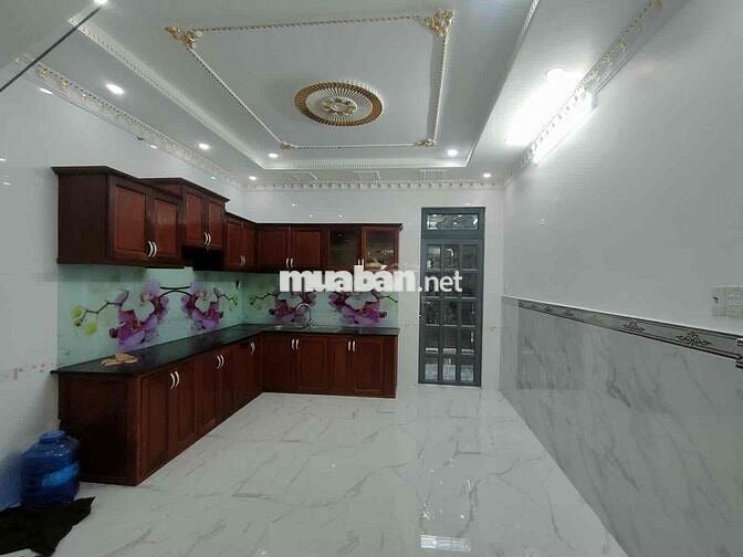 đs 6 . bhh A . 70m2 4 tầng. hẻm xe hơi . 7 ty nhỉnh . shr