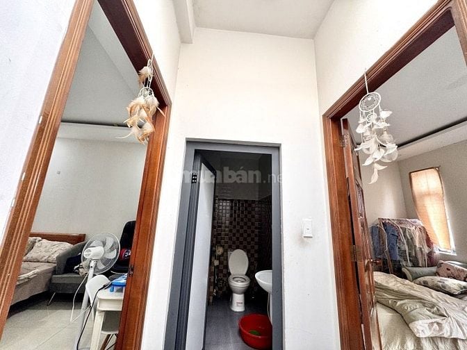 Bán nhà 3tầng – 52m2 – 5m x 11m - hẻm ô tô đậu cửa 