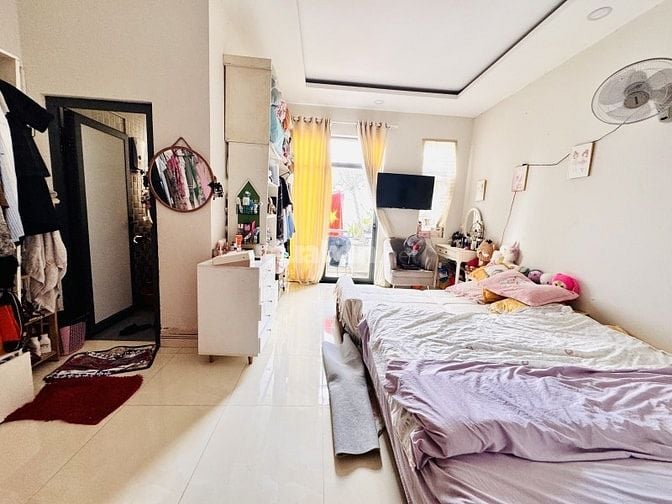 Bán nhà 3tầng – 52m2 – 5m x 11m - hẻm ô tô đậu cửa 