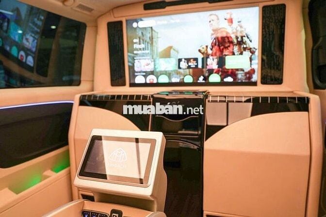 Mercedes Benz V250 Luxury 2023 - 5399 km