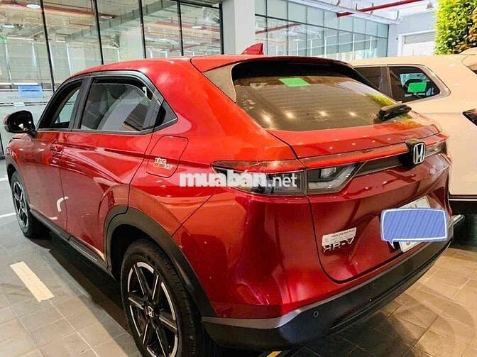 Honda HRV G 2025 Lướt 17000km Siêu Đẹp Hãng Bán