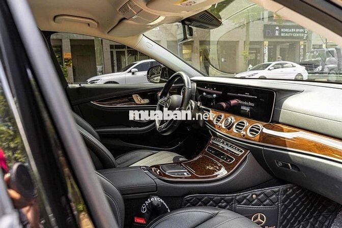 E200 Exclusive - 2022 màu đen siêu lướt siêu đẹp