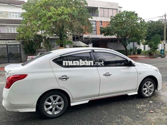 Nissan Sunny 2018 1.5 XV Premium - 68000 km