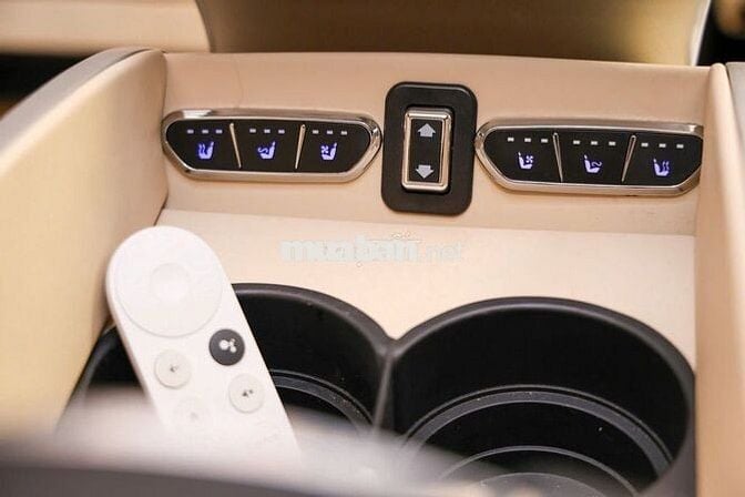 Mercedes Benz V250 Luxury 2023 - 5399 km