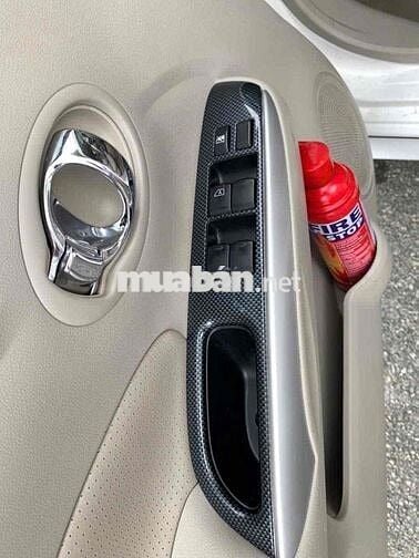 Nissan Sunny 2018 1.5 XV Premium - 68000 km