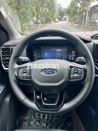 EVEREST 2.0 SPORT 2023 LƯỚT 25.000KM NHƯ XE MỚI