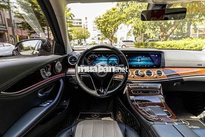 E200 Exclusive - 2022 màu đen siêu lướt siêu đẹp