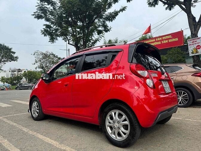 Chính chủ bán Chevrolet AT 2015 giá tốt