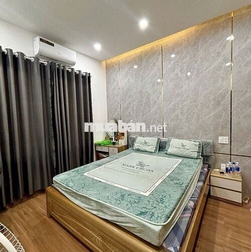 Gấp bán giá tốt, Sát mặt tiền, Emart Phan Văn Trị, HXH,60m2 Chỉ 5.X tỷ