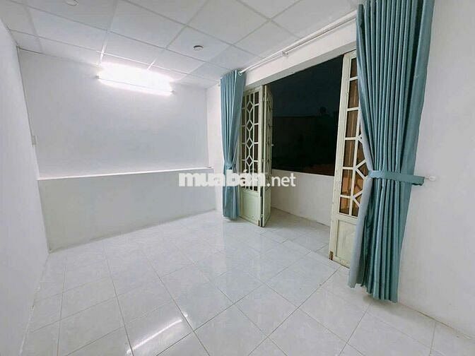 Phòng bancol máy lạnh Xô Viết Nghệ Tĩnh p21 Bình Thạnh cầu thị Nghè