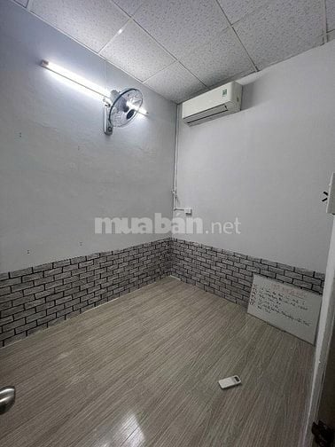 Cho thuê nhà 2 mặt hẻm thoáng mát khu bình Thới quận 11