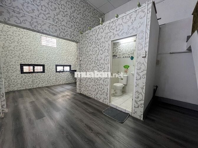 cho thuê Nhà 3PN- 3WC  8J Trần Hữu Trang p10 Phú nhuận