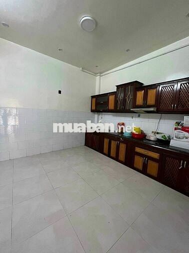 5PN, 4WC. Hẻm xe hơi Lãnh Binh Thăng - Tuệ Tĩnh, Q11. DT: 4.5x14m