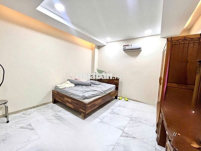 CHO THUÊ NHÀ KINH DOANH 3 TẦNG RỘNG 190M2/SÀN NGÃ TƯ LÊ HỒNG PHONG