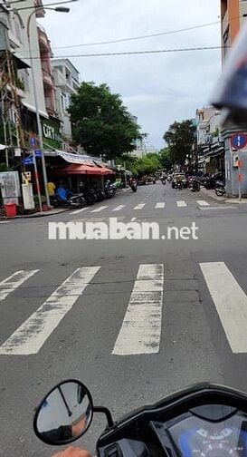 5PN, 4WC. Hẻm xe hơi Lãnh Binh Thăng - Tuệ Tĩnh, Q11. DT: 4.5x14m