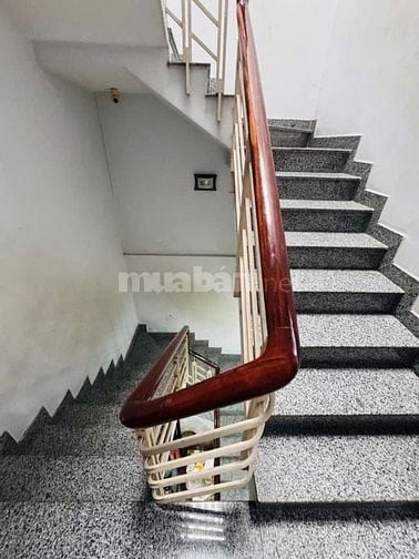 4×15 Chỉ 5.5 tỷ Nhà 3 tầng hẻm xe hơi thông giảm mạnh bán trong tháng