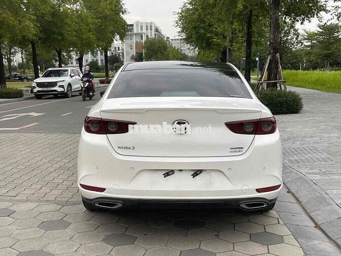 Mazda 3 2023 Luxury