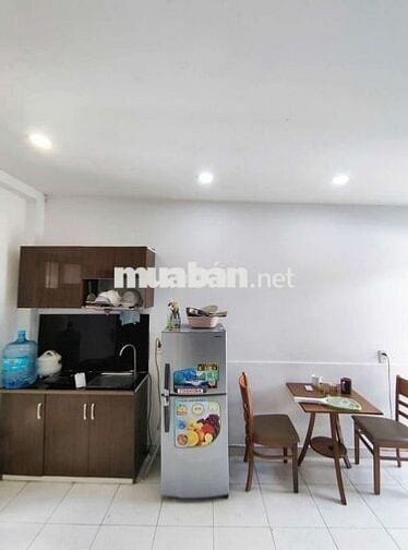 Cho thê studio ban công full nội thất ngay trung tâm quận 3